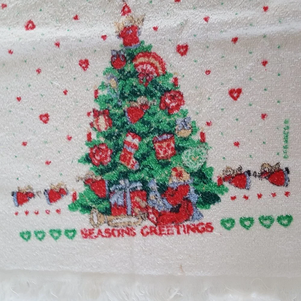 Holiday Kitchen Towel Christmas Tree Season's Greetings *AS IS*